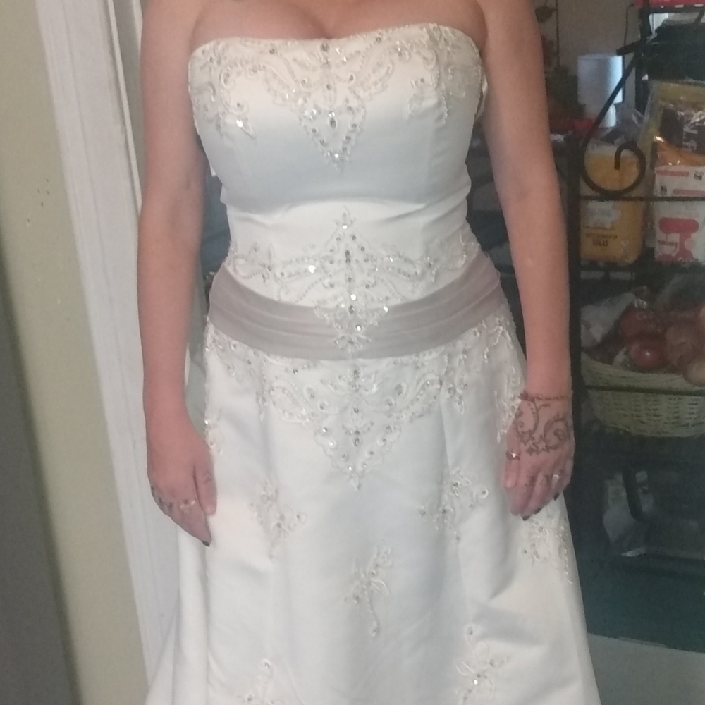 Wedding gown